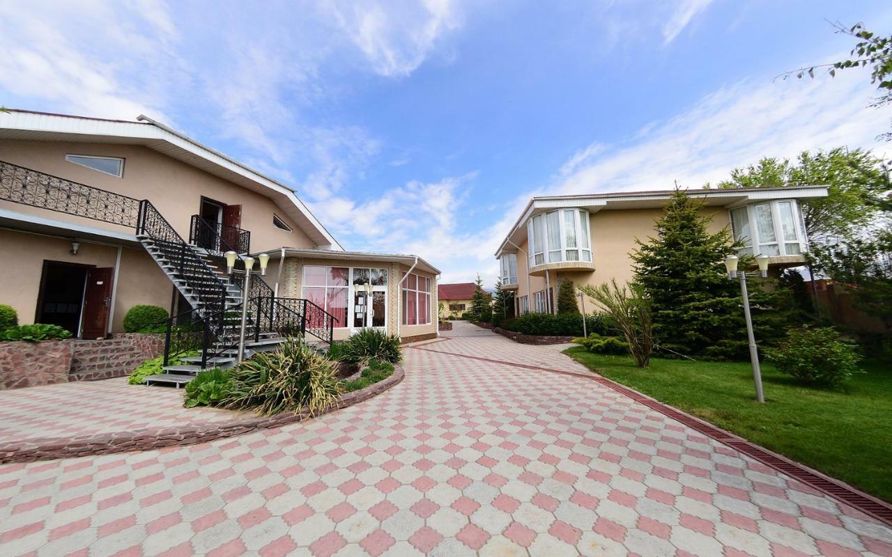 Zlata Inn Tamchy Exterior foto