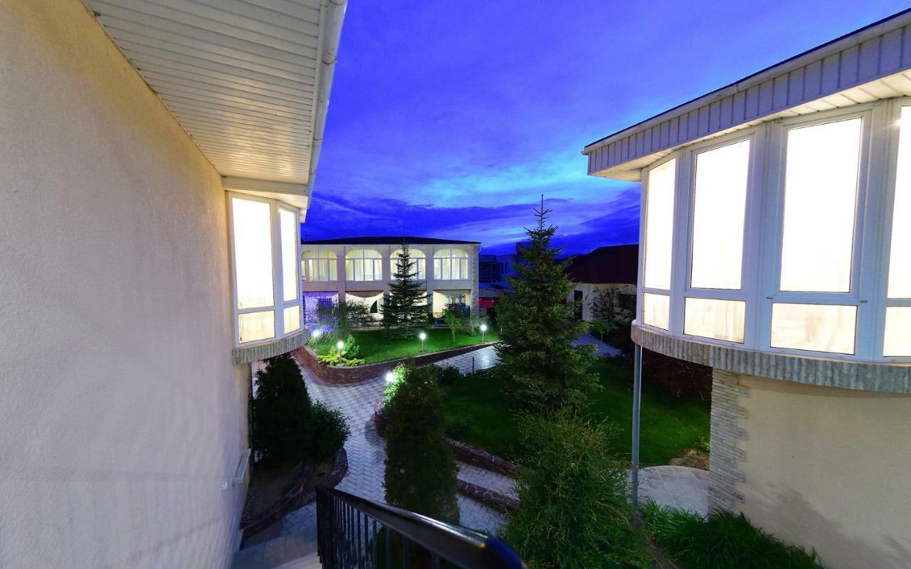 Zlata Inn Tamchy Exterior foto