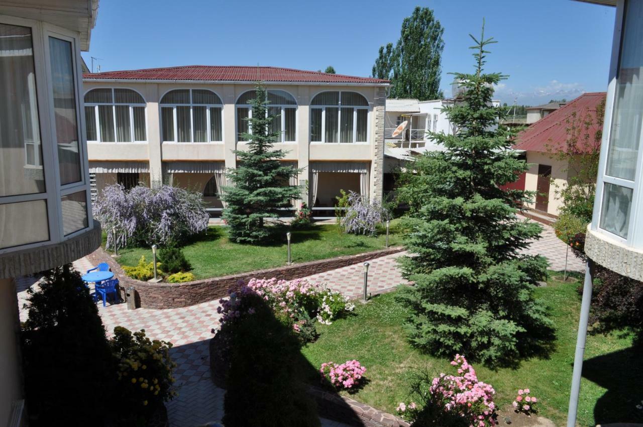 Zlata Inn Tamchy Exterior foto