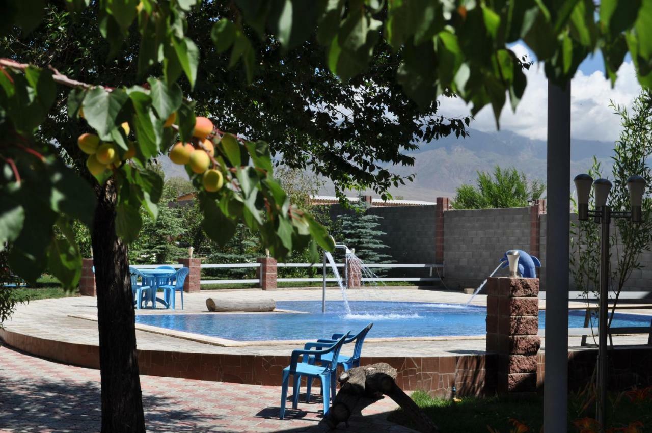 Zlata Inn Tamchy Exterior foto