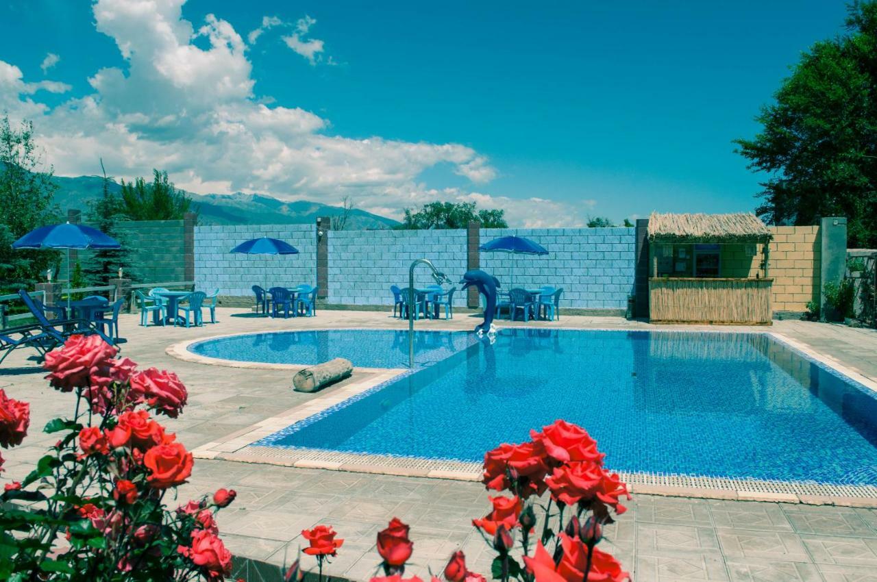 Zlata Inn Tamchy Exterior foto